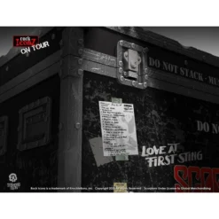 Decoration Scorpions - Rock Iconz On Tour World Tour 1984 Road Case Statue + Stage Backdrop - KNUCKLEBONZ -Figures Sales Store x kbscorpcase100 d